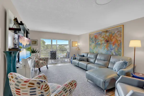 2504 Antigua Terrace #B3, Coconut Creek, FL 33066