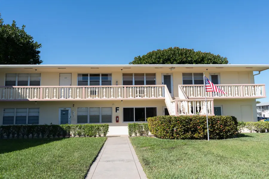 131 Easthampton F, West Palm Beach, FL 33417 - Image #2