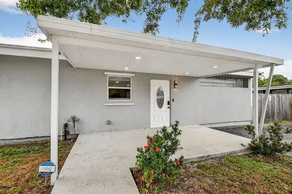 419 Cheyenne Drive, Lake Worth, FL 33462