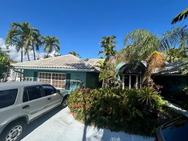 2831 NE 34th Court, Lighthouse Point, FL 33064