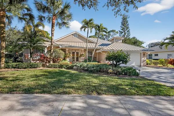 7702 SE Mammoth Drive, Hobe Sound, FL 33455