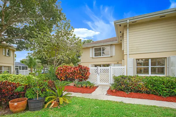 5002 Wheatley Court, Boynton Beach, FL 33436