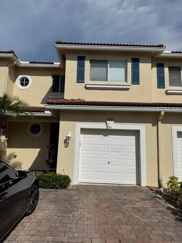 3033 N Evergreen Circle, Boynton Beach, FL 33426
