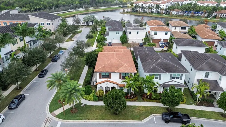 8125 Hobbes Way, Palm Beach Gardens, FL 33418 - #2