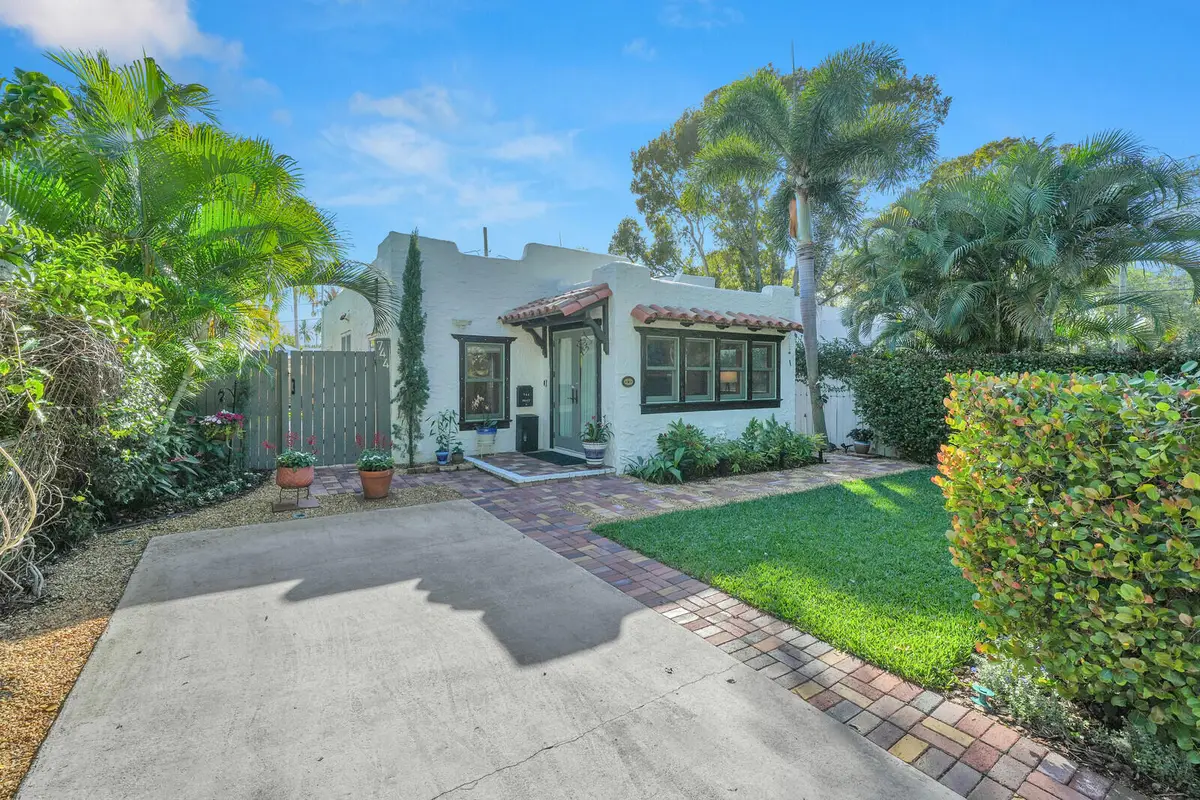 744 Penn Street, West Palm Beach, FL 33401 - Image #1