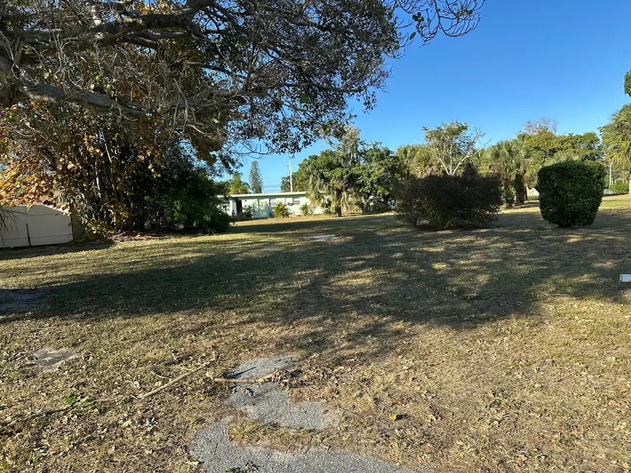 221 NE 9th Avenue, Boynton Beach, FL 33435 - Image #2