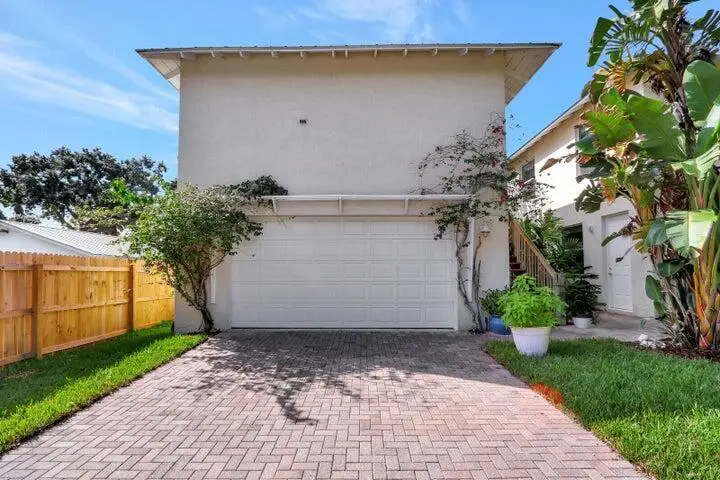 516 NW North River Drive, Stuart, FL 34994 - Image #2