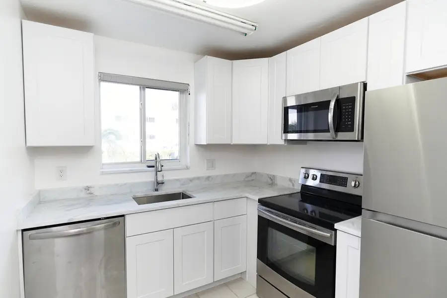 7 Westwood Avenue #102c, Tequesta, FL 33469 - #2