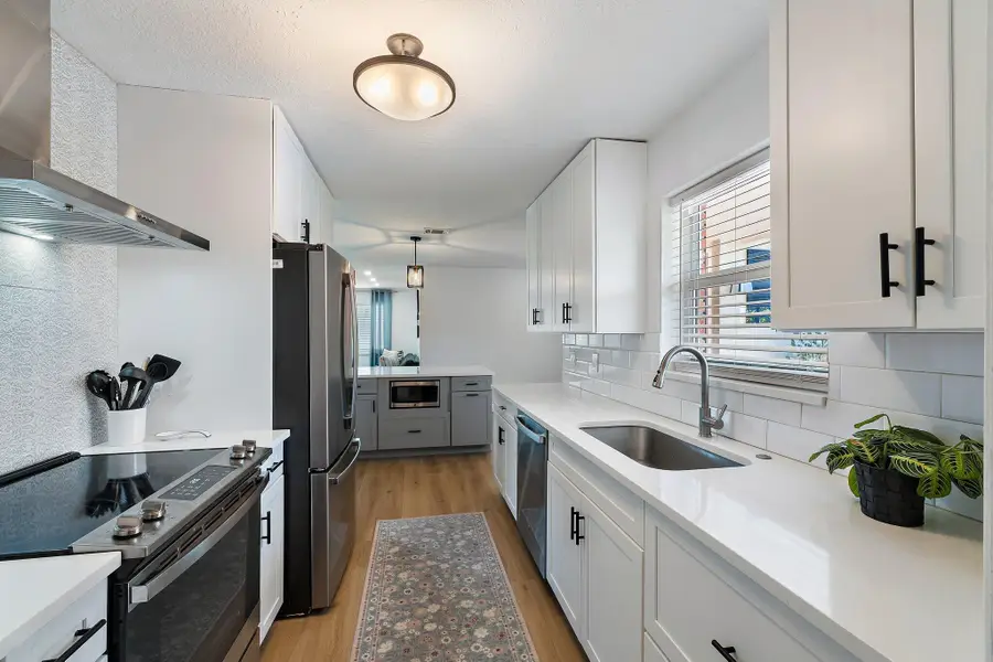 1401 N Lake Court, Lake Clarke Shores, FL 33406 - Image #3