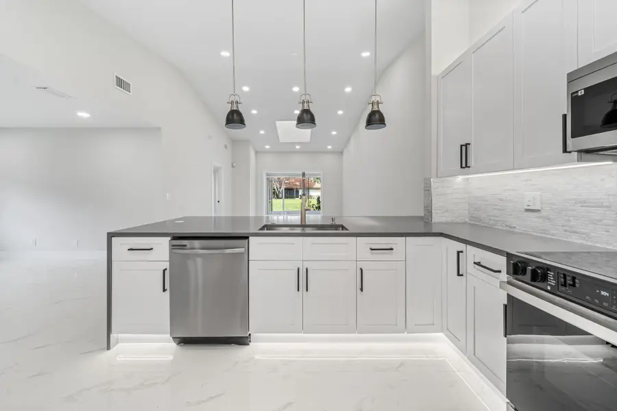 6426 Pointe Pleasant Circle, Delray Beach, FL 33484 - Image #2