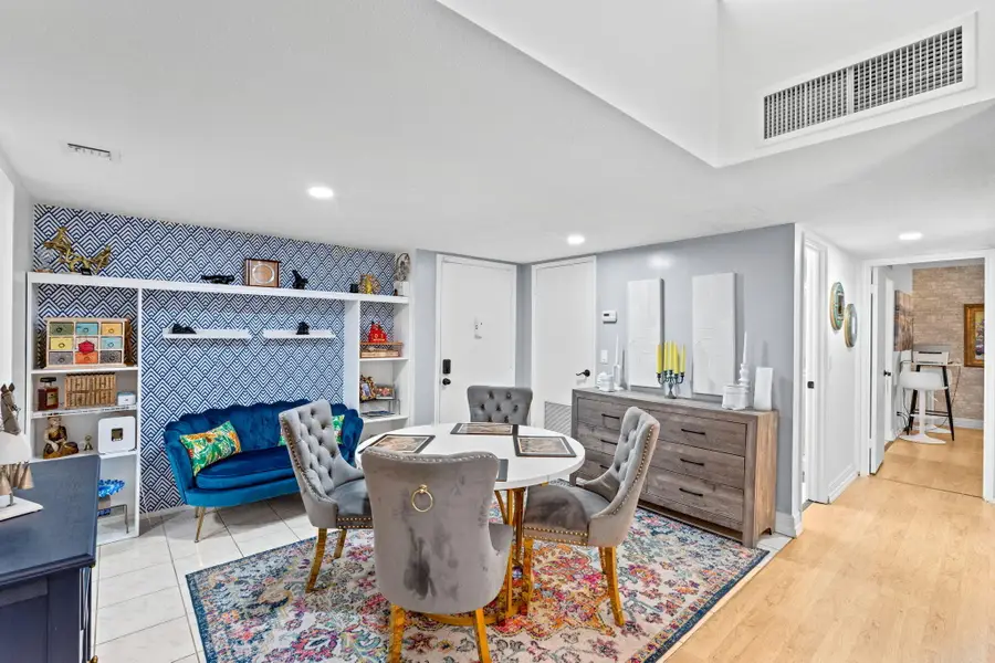 2540 Boundbrook Boulevard #209, Palm Springs, FL 33406 - Image #2