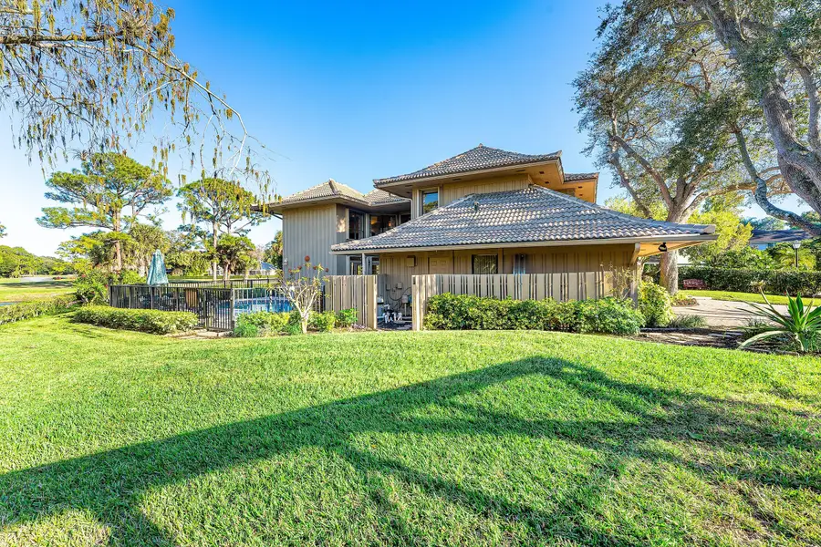 4 Sutherland Court, Palm Beach Gardens, FL 33418 - Image #3