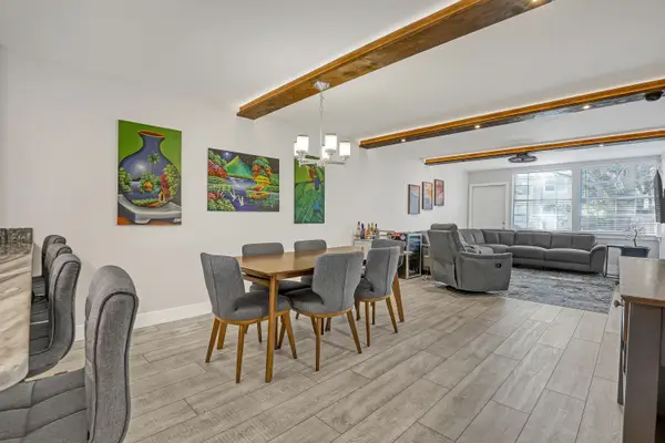 204 Palm Beach Trace Drive #204, Royal Palm Beach, FL 33411