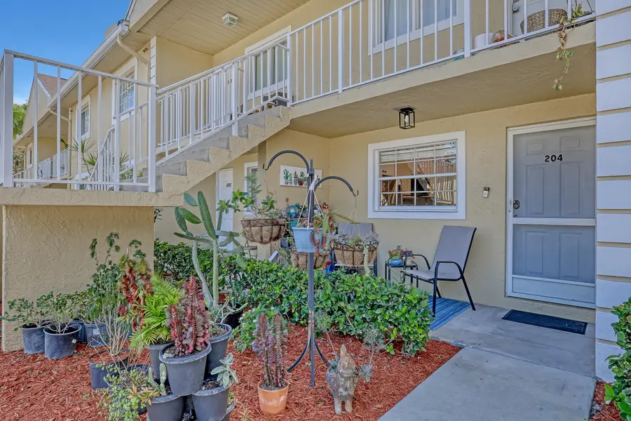 204 Palm Beach Trace Drive #204, Royal Palm Beach, FL 33411 - Image #2