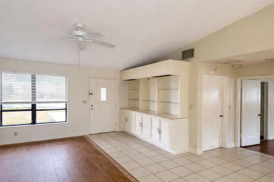 1201 Pine Sage Circle, West Palm Beach, FL 33409 - Image #2