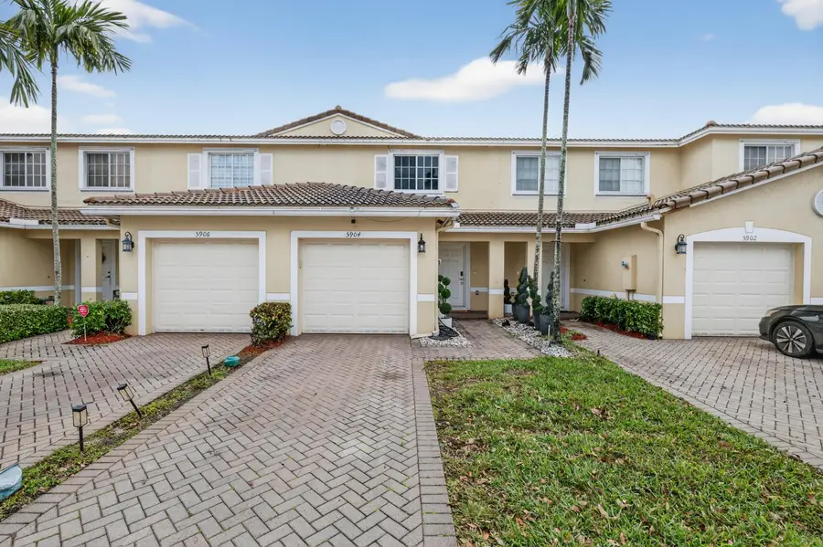 5904 Abbey Road, Tamarac, FL 33321 - Image #2
