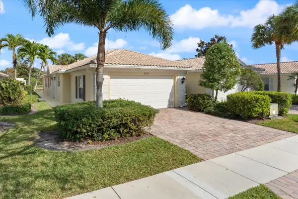 8255 Quito Place, Wellington, FL 33414