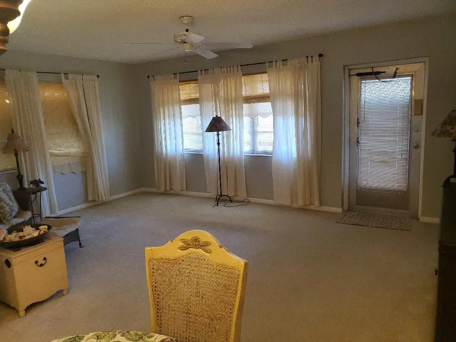 73 Andover C, West Palm Beach, FL 33417 - Image #2