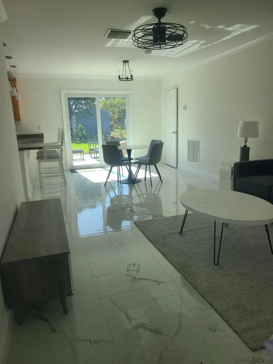 254 NE 21st Street, Delray Beach, FL 33444 - Image #2