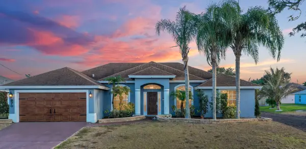 870 SW Paar Drive, Port St Lucie, FL 34953