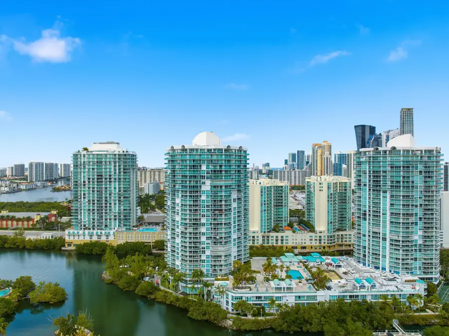 16500 Collins Avenue #Ts-3, Sunny Isles Beach, FL 33160 - Image #3