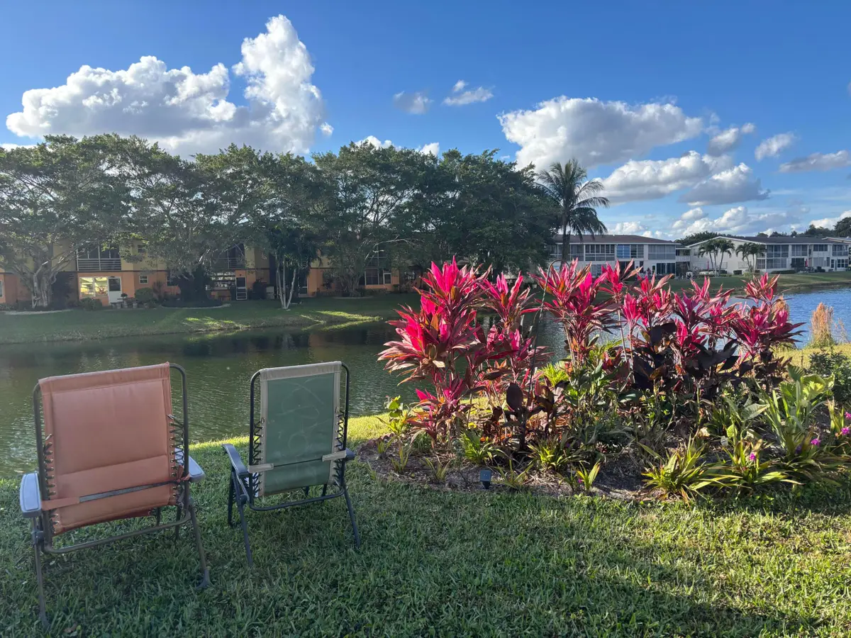 31 Sheffield B, West Palm Beach, FL 33417 - Image #1