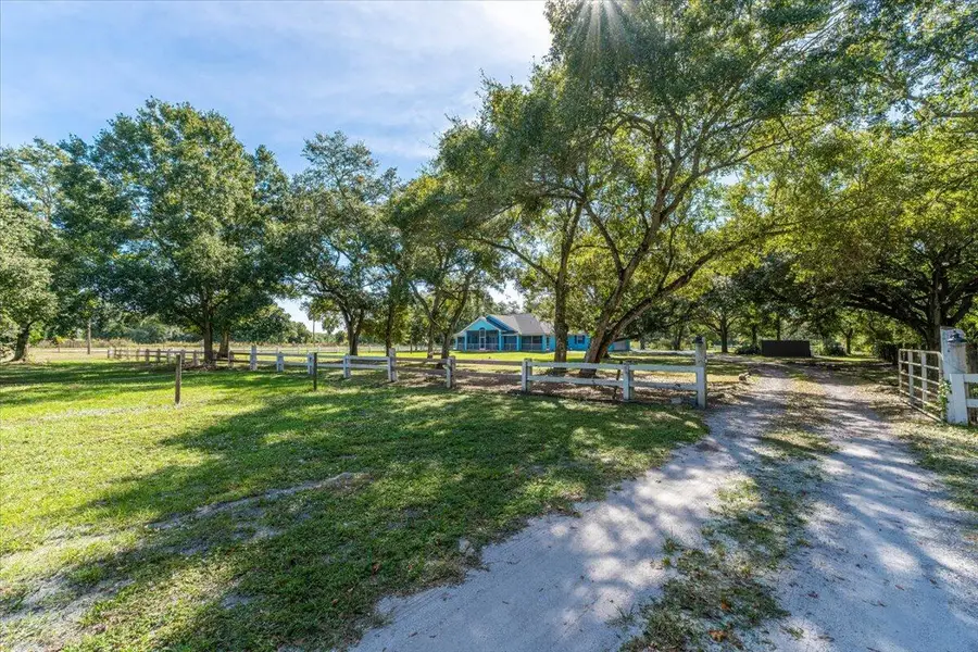 18 NW 144th Drive, Okeechobee, FL 34972 - Image #3