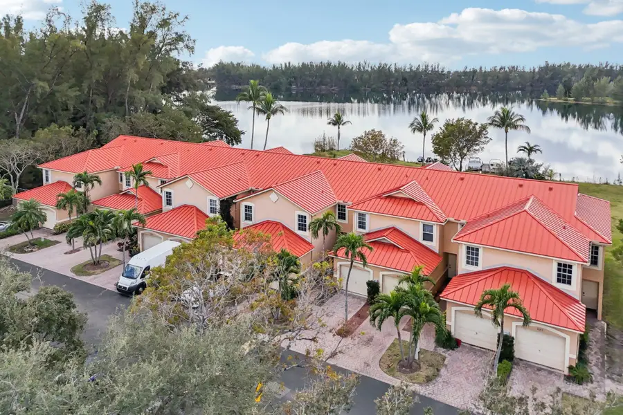 4065 Crystal Lake Drive, Deerfield Beach, FL 33064 - Image #2