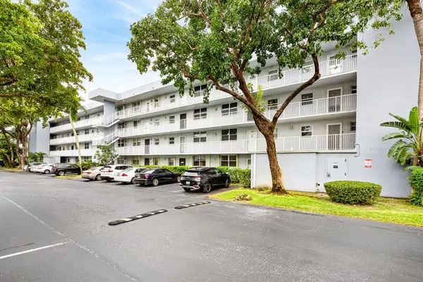 109 Royal Park Drive #3b, Oakland Park, FL 33309