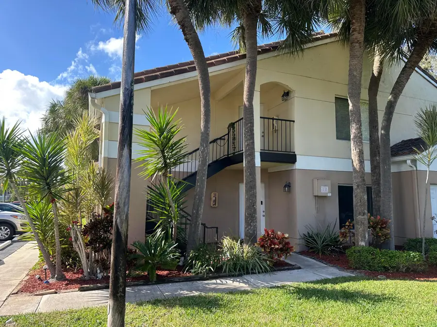 815 W Boynton Beach Boulevard #13-206, Boynton Beach, FL 33426 - Image #2