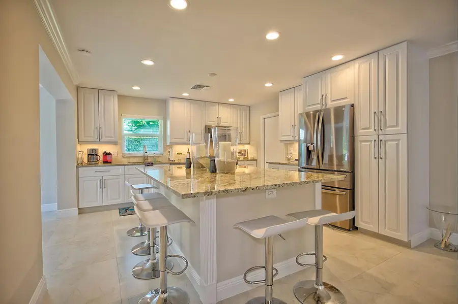 455 S Country Club Drive, Atlantis, FL 33462 - Image #3