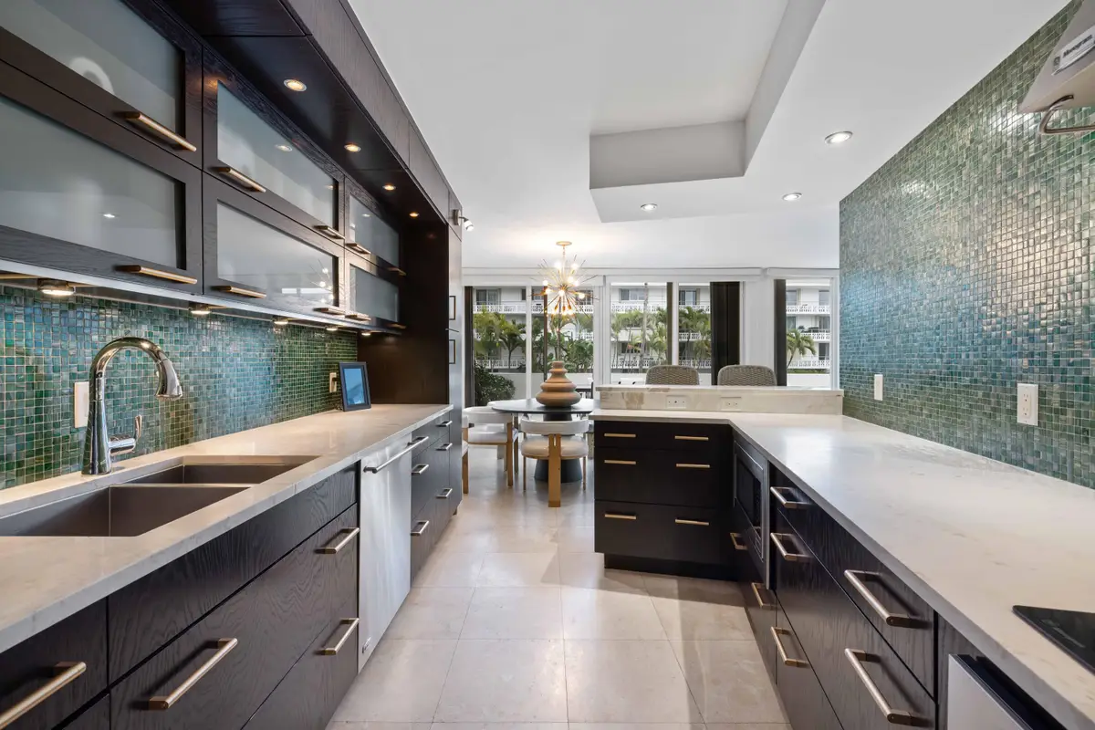 130 Sunrise Avenue #201, Palm Beach, FL 33480 - Image #1