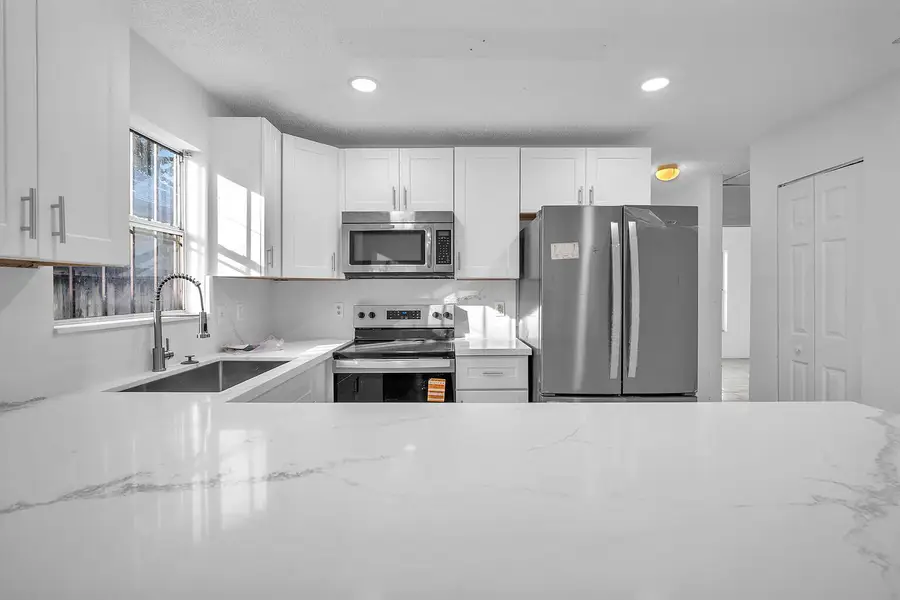 719 SW 10th Street, Florida City, FL 33034 - Image #3