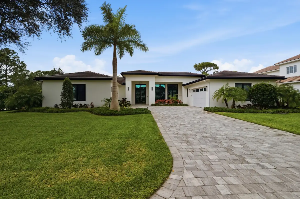 10200 SE Sandpine Lane, Hobe Sound, FL 33455 - Image #1