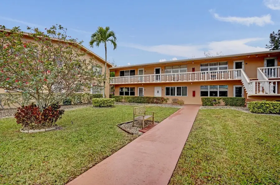 60 Camden C, West Palm Beach, FL 33417 - #2