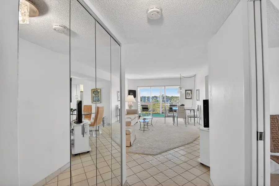 3590 Via Poinciana #616, Lake Worth, FL 33467 - #2