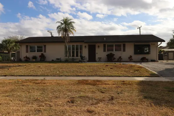 7620 Saint Andrews Road, Lake Worth, FL 33467