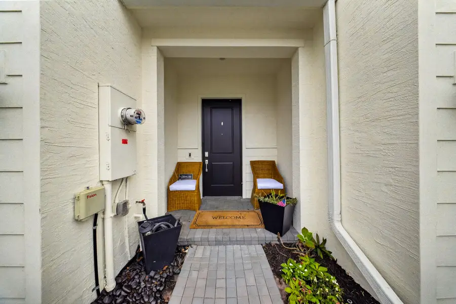 656 SE Lake Falls Street, Port Saint Lucie, FL 34984 - #3