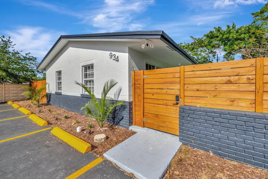 934 NW 4th Avenue #1-4, Fort Lauderdale, FL 33311 - Image #2