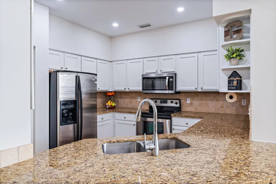 105 Santiago Drive #102, Jupiter, FL 33458 - Image #2