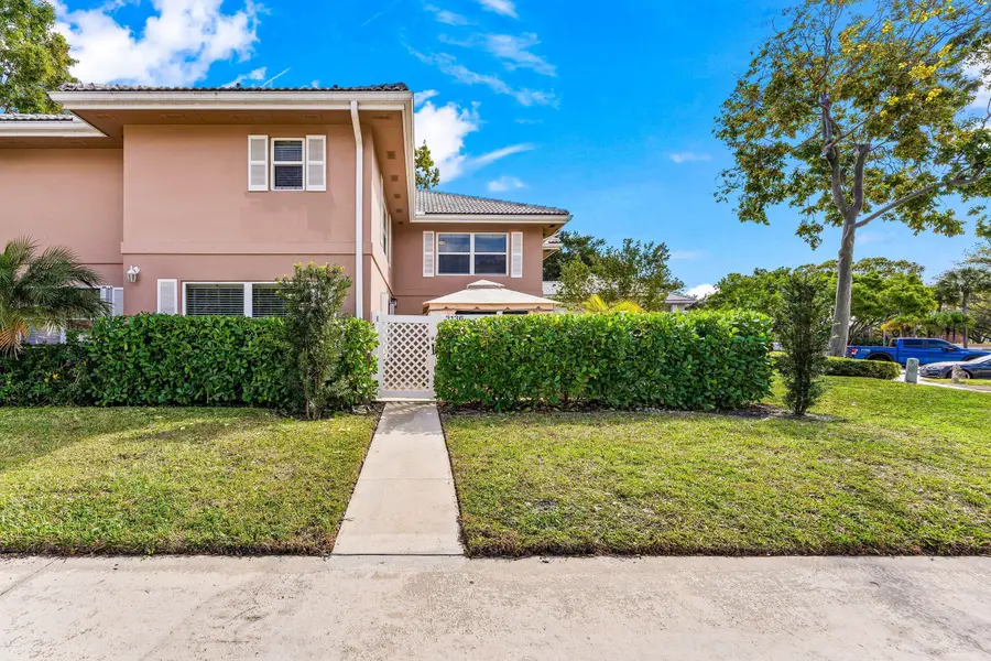 3136 Kingston Court, West Palm Beach, FL 33409 - Image #2