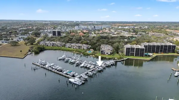 11354 Briarwood W/ 50ft Slip Place, North Palm Beach, FL 33408