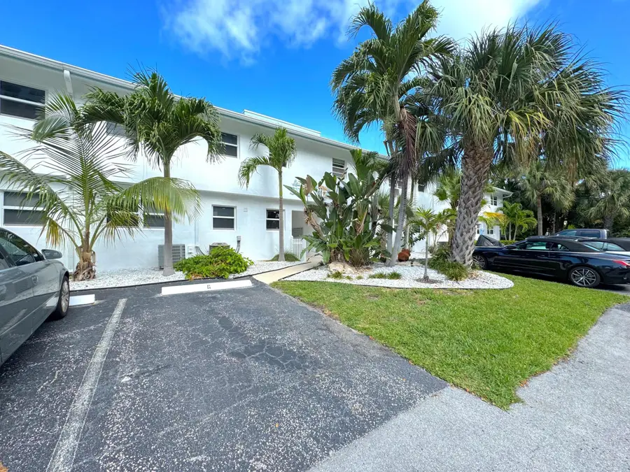 2815 NE 33rd Avenue #106, Fort Lauderdale, FL 33308 - Image #3