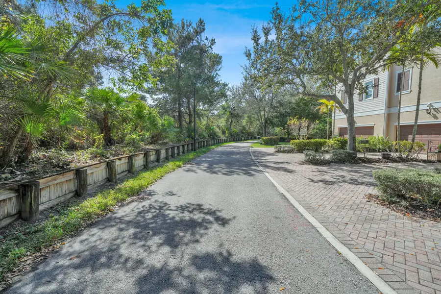 285 E Bay Cedar Circle, Jupiter, FL 33458 - Image #2