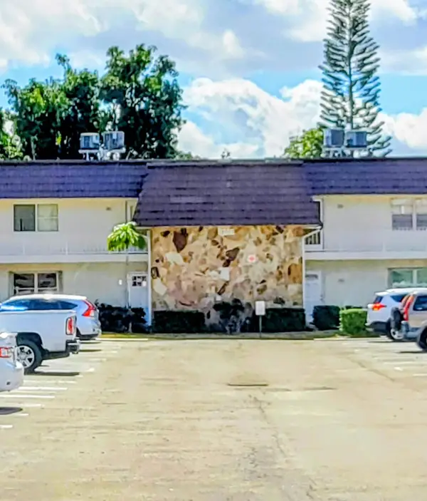 12003 Poinciana Boulevard #204, Royal Palm Beach, FL 33411