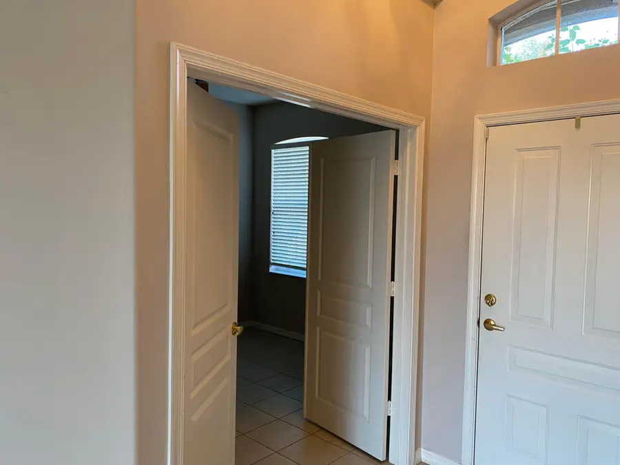 546 Waverly Circle, Port Saint Lucie, FL 34983 - Image #2