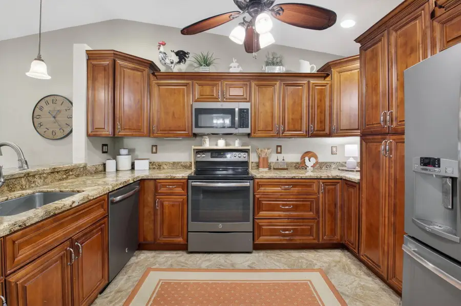 41 Mayfair Lane, Boynton Beach, FL 33426 - Image #2