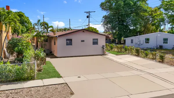 4804 Garden Avenue, West Palm Beach, FL 33405