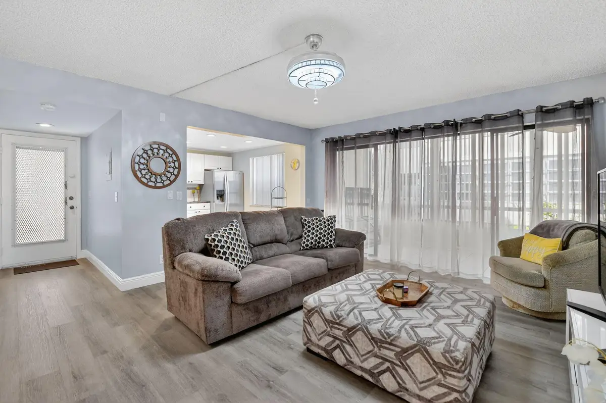 118 Capri #C, Delray Beach, FL 33484 - Image #1