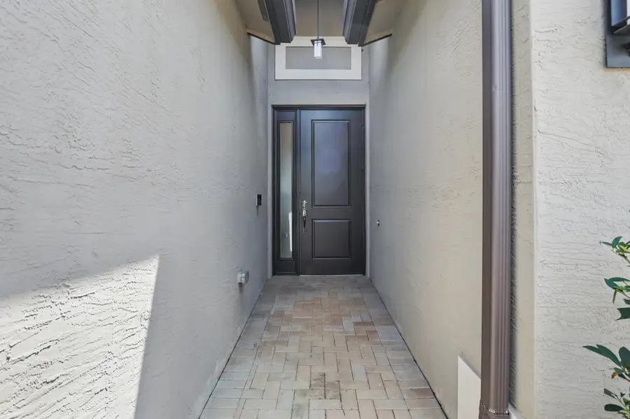 11104 SW Carriage Hill Lane, Port Saint Lucie, FL 34987 - Image #2